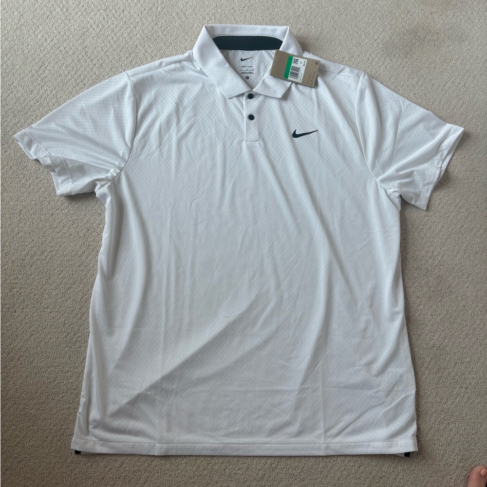 Nike White Polo Shirt Classic Sporty Design
